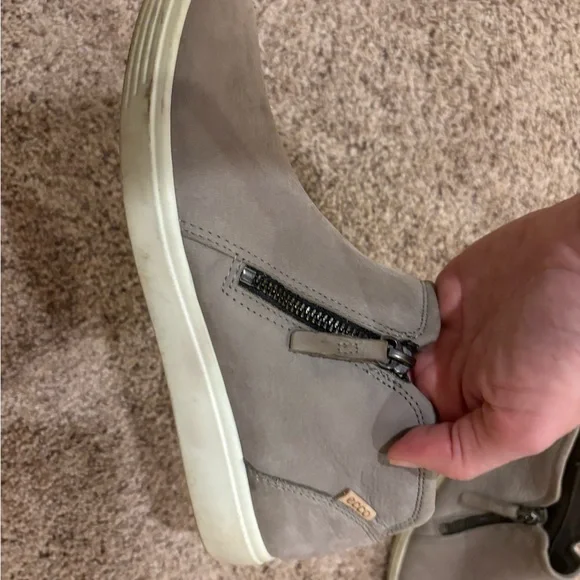 Ecco Women Soft 7 Side Zip Bootie Sneaker 8 - Picture 7 of 9